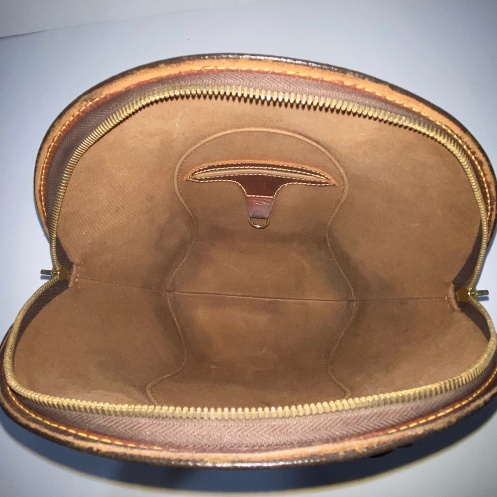 Louis Vuitton Ellipse PM Handbag - Picture 6 of 13